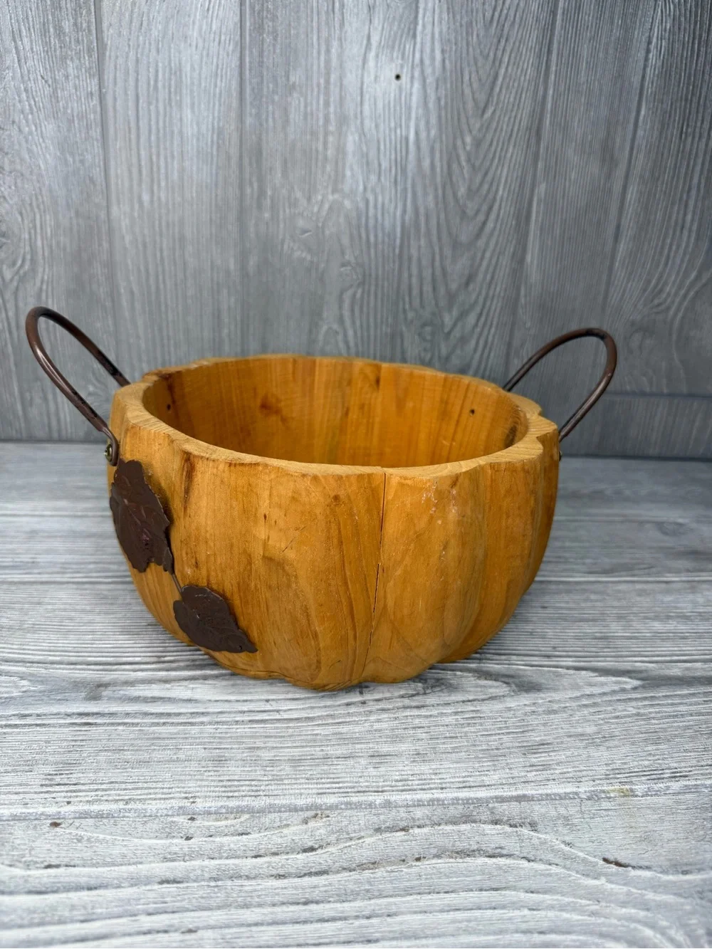 Pier 1 Wooden Pumpkin Bowl Basket Metal Handles Leaf Fall Design decoration